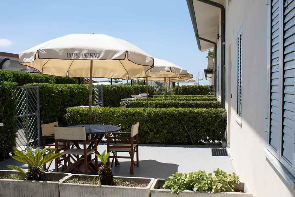 Hotel Delfino Marina Di Carrara Exterior foto